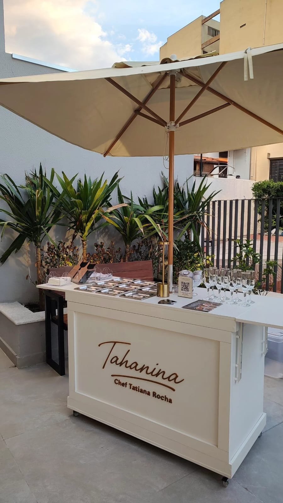 Carrinho gourmet TAHANINA em evento