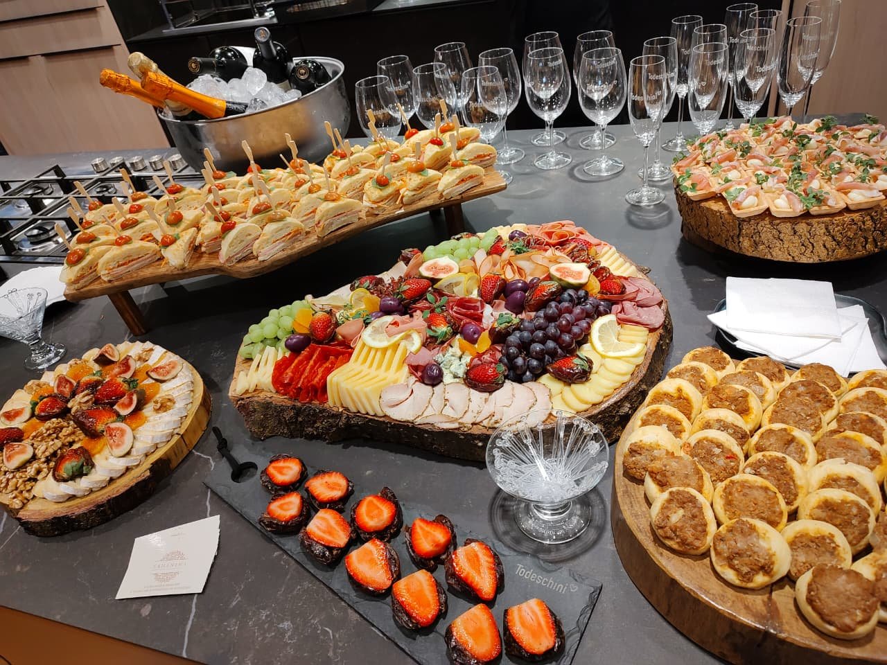 Mesa posta TAHANINA - composição 13